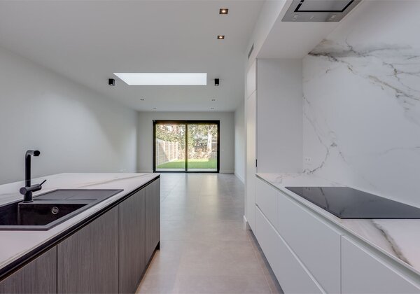 Totaal gerenoveerde woning met 3 slpkrs en garage 3946003637000005304.jpg