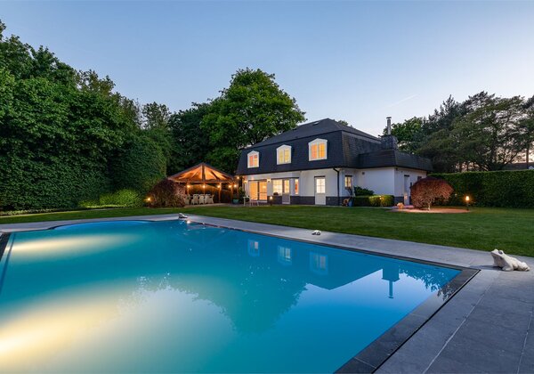 Exclusieve villa met kantoorruimte 3946003637000006599.jpg