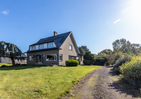 Ruime woning op 3840 m² 3746003637000001738.jpg