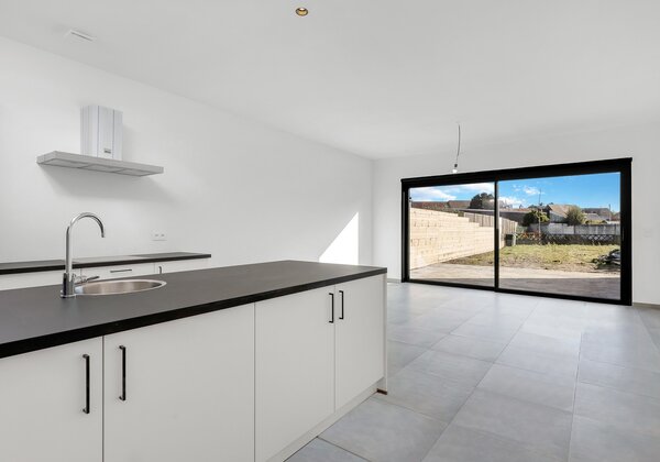 Totaal gerenoveerde woning met 3 slpkrs 3746003637000003764.jpg