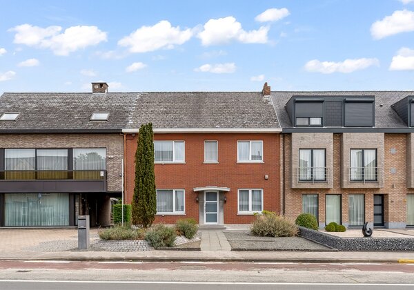 Woning met 3 slpkrs op ruim perceel 3746003637000010858.jpg