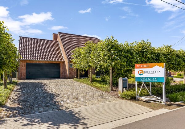 Ruime woning met 4 slpkrs op 1420 m² 3746003637000013020.jpg