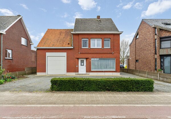 Te renoveren woning met 3 slpkrs op ruim perceel 3746003637000057901.jpg