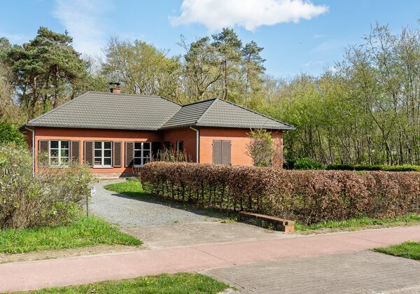 Woning met 3 slpkrs op 1283 m² 3746003637000058822.jpg