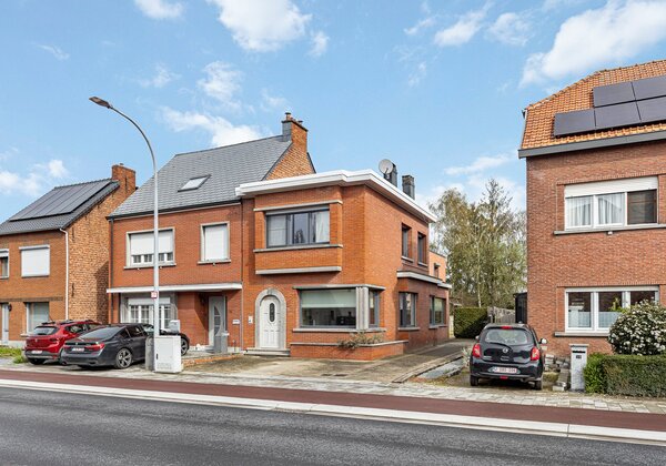 Instapklare woning met 3 slpkrs vlakbij centrum Putte 3746003637000062021.jpg
