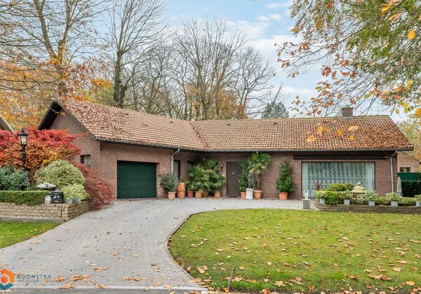 Gelijkvloerse woning met 2 slpkrs op 1192 m² 3746003637000079934.jpg