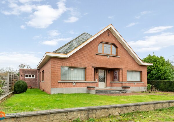 Op te frissen woning met 3 slpkrs op ruim perceel van 1618 m² 3746003637000103057.jpg