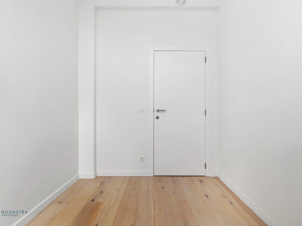 3746003637000108858.jpg
