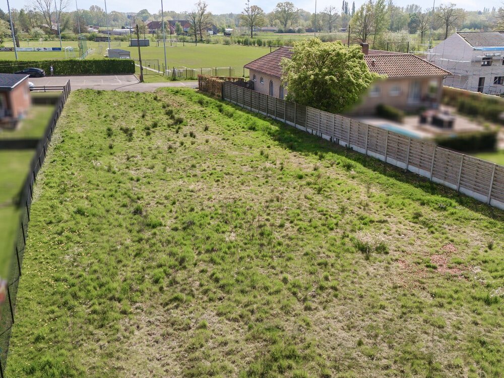 3746003637000111877.jpg