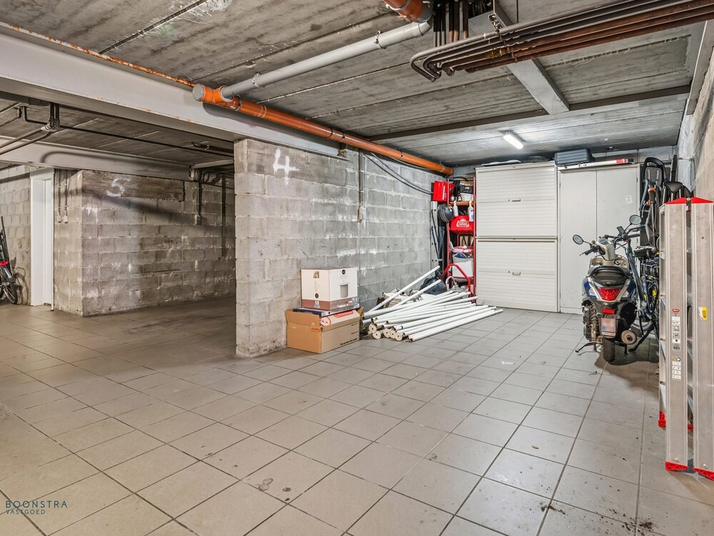 dee580cc1fc05fc6046737bda0361fb0a1238b0961178d8d6b17a646200ba398.jpg