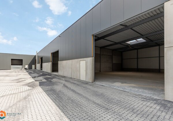 Nieuwbouw KMO-unit (293 m²) e649eed1a38c0a2cac8abf51f38948fbd1e53d66981818a6e82c2ef27cd28248.jpg