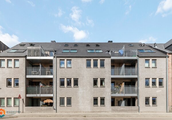 2 slpkr app met staanplaats 0d0a8da6d2a7622aab35467b03bdd90d4619d166d00f245da6e2bda9def0259f.jpg