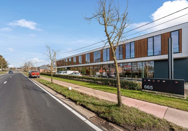 Kantoorruimte van 159 m² met ruim terras te Putte 9729916890b0a408bcbec8181160ad6c7f3328289420ccf9b7034a84ef23ae36.jpg