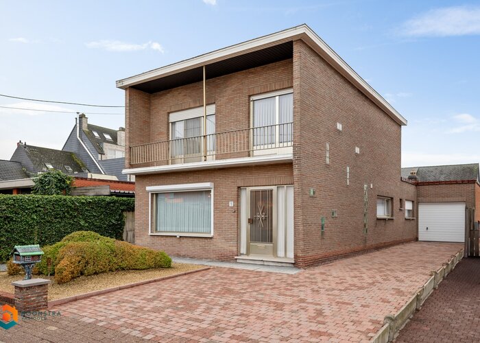 Op te frissen woning met 3 slpkrs in centrum Putte 7c66eda98d6292163f07c68ac678c93a7ad79368abcf0c587907534ef8114a1e.jpg