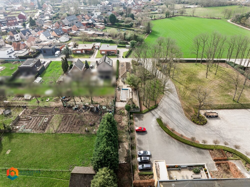 61734f8bd6a3b0d2042e75e920513695cf44e195343d65ee4f4d19bf47381993.jpg