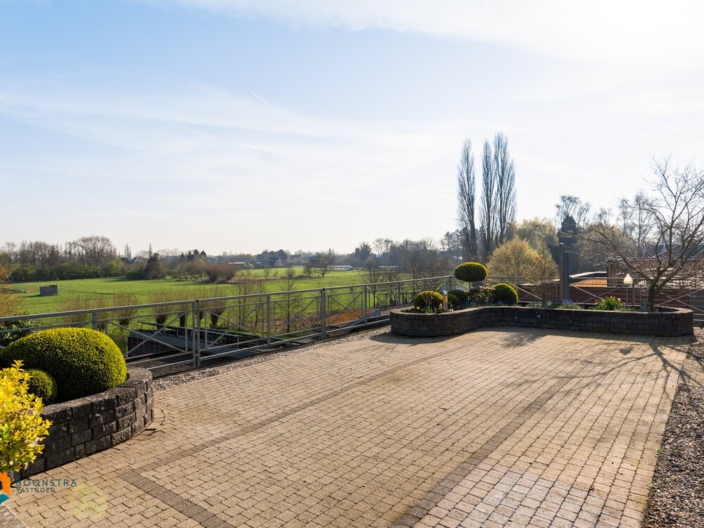 74762ce3ee4b70cd2182f740969a71d83987b05bac9a005f076394a0f9081438.jpg