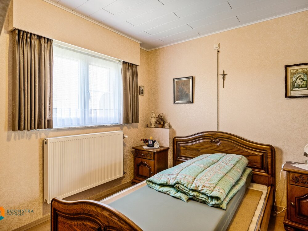 de8b5fd28a306324fd803e183da4a3140edc07dea35d21e4a0beae4ef2138b30.jpg