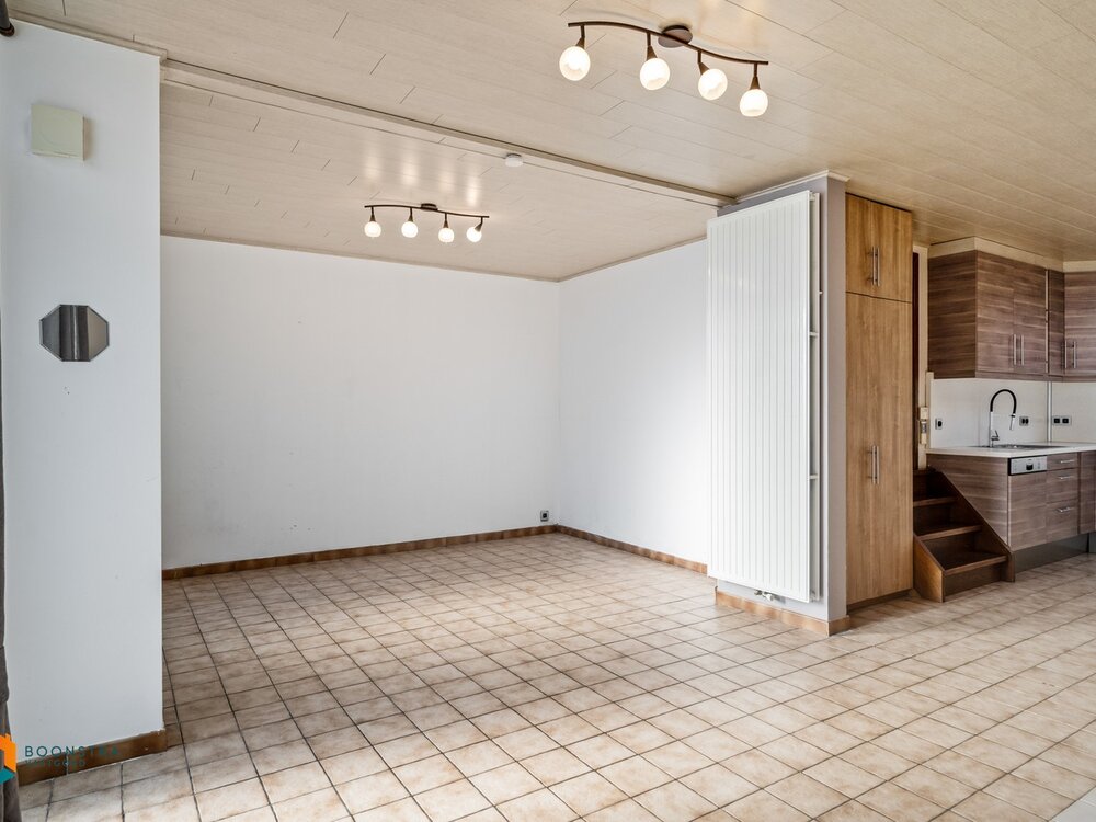 b24f41f3da355a64c053e58db0967d2b725959b480ad0a0082dd33fc7252e801.jpg