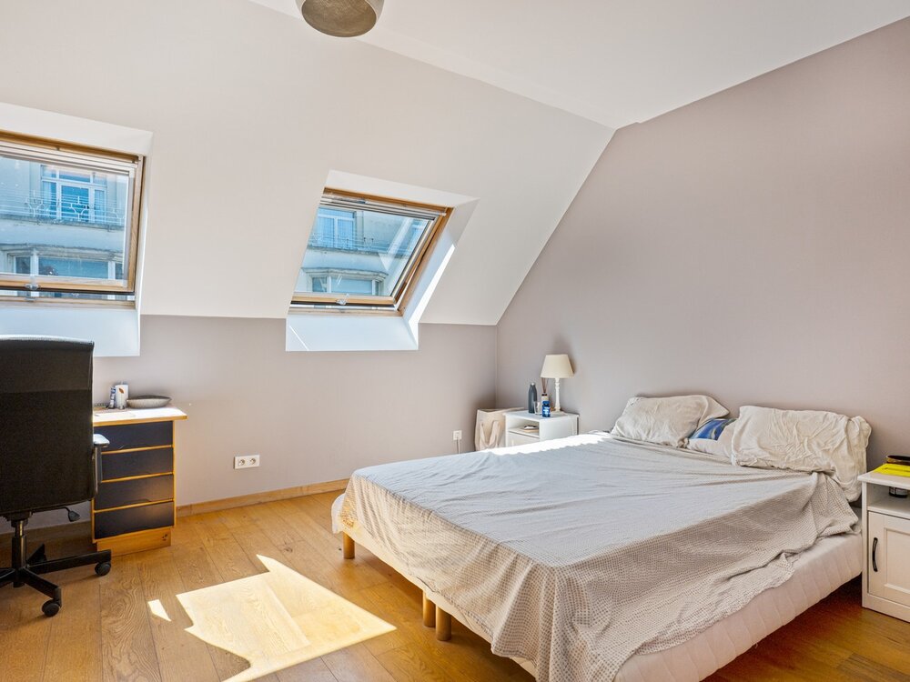 0470424d976da96601fb9c646e434f17523183bb074edb8b4fcd2b51430e4ae5.jpg