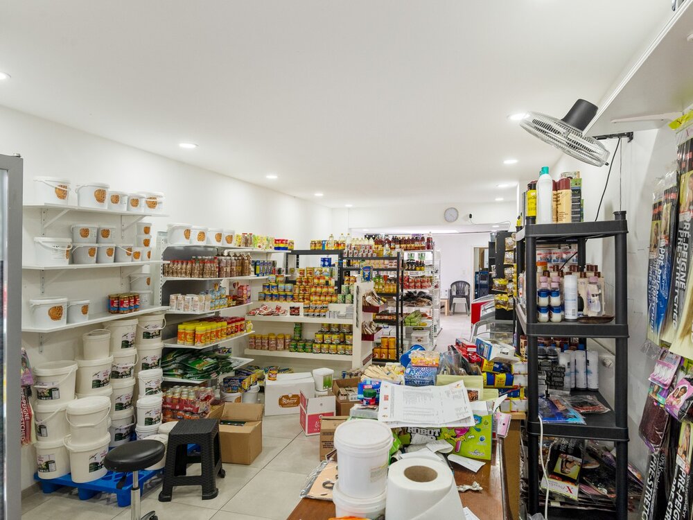 30c5d610cfe823ce24cae70a3572b0b6affee0592adfac63279729fb5d82e65f.jpg